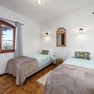  Villa Vv Makita By Hh Spain